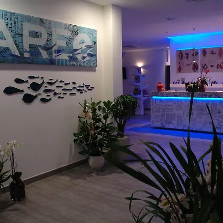 Maree ホテル 3*